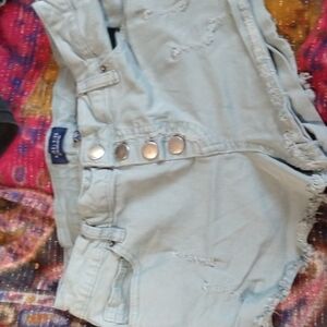 ANGRL KISS green shirt shorts 9